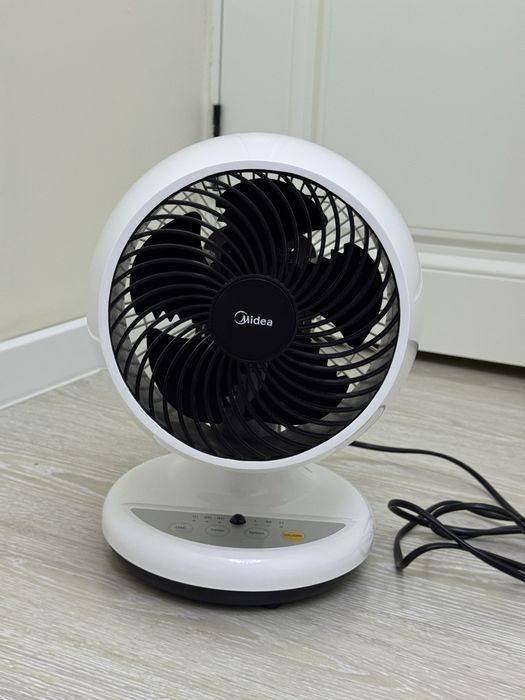 Вентилятор Midea