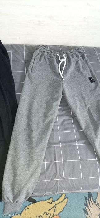 Много дрешки за момче на 10-11 г.