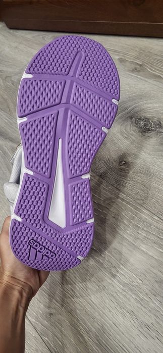 Маратонки дамски  бели Adidas Galaxy 6w
