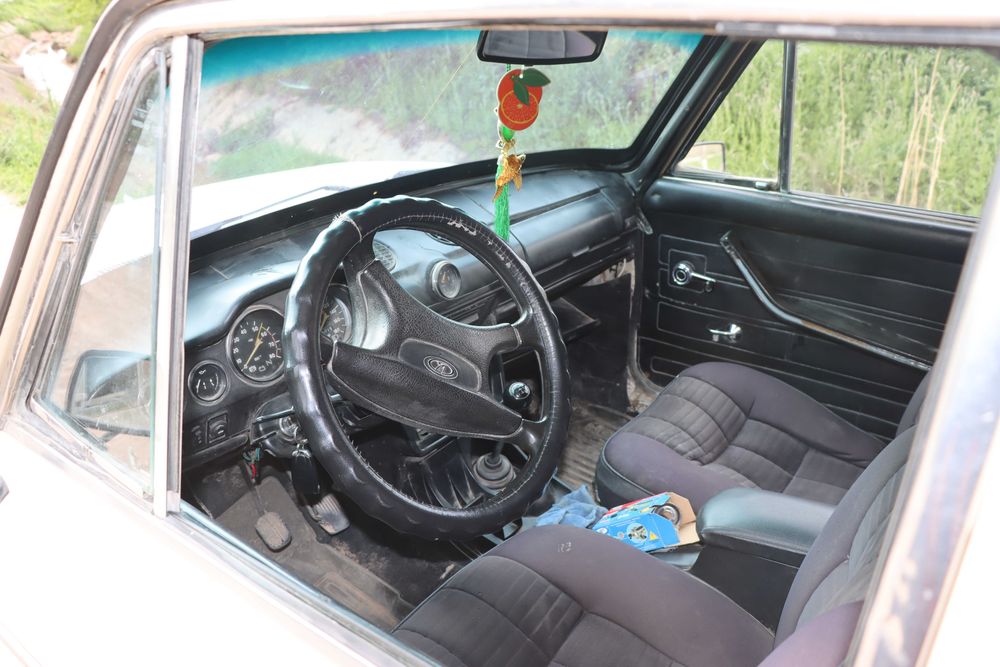 mashina vaz 2106