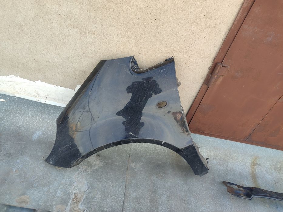 Продам бампер мерседес А190 крыло