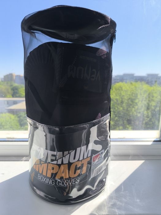 Manusi Box/KickBoxing Venum Impact