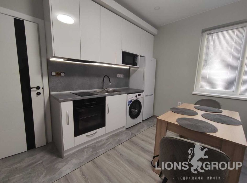 Дава се под наем Двустаен апартамент в Варна, Цветен квартал - 55 кв.м за 460 € - Снимка #1