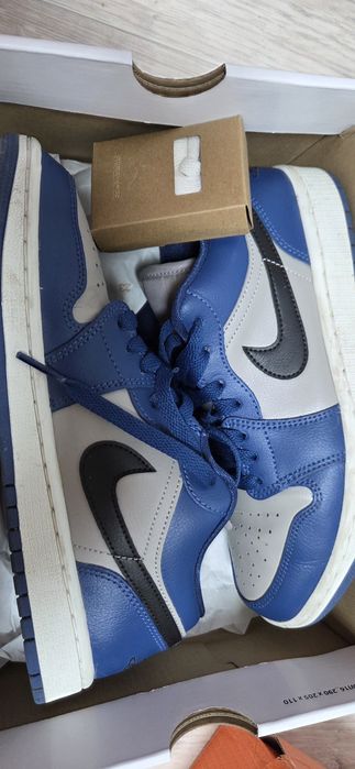 Кожаные кроссовки nike