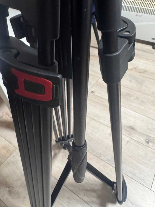 Newer Видео статив 89 см-189 см, професионален, с флуидна глава