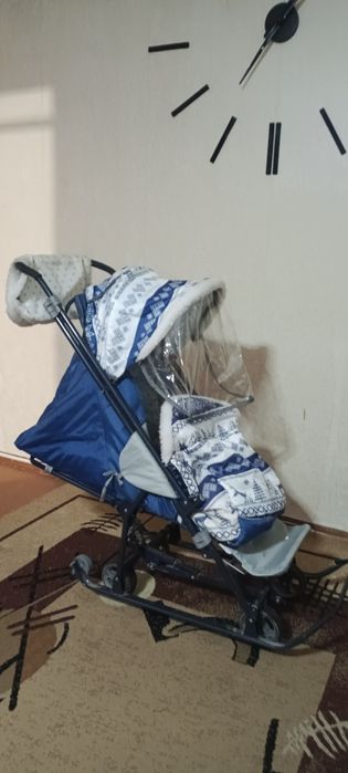 Продам санки детские