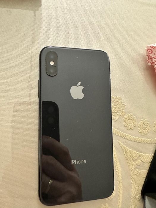 Мобыльный телефон  Айфон Х