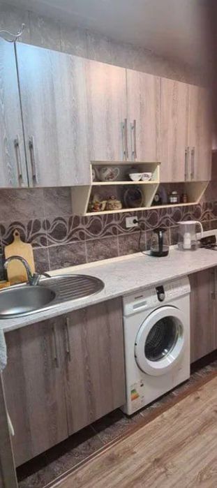 Квартира на Ц6-метро Минор  3/4/4 общ пл 75м/ 77 серия