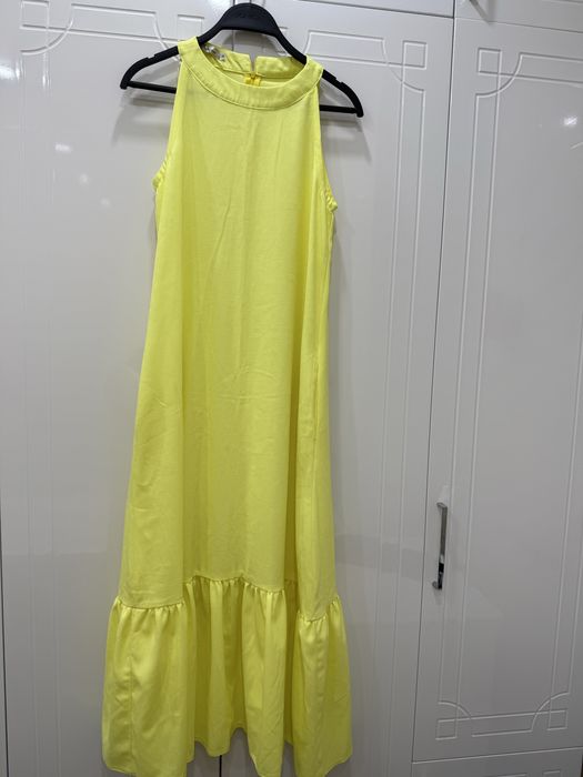 Срочно срочно продается женсие вещи