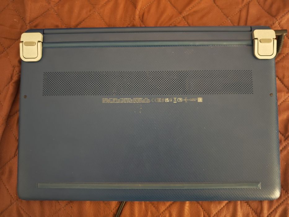 Laptop HP 15s-fq2017nq