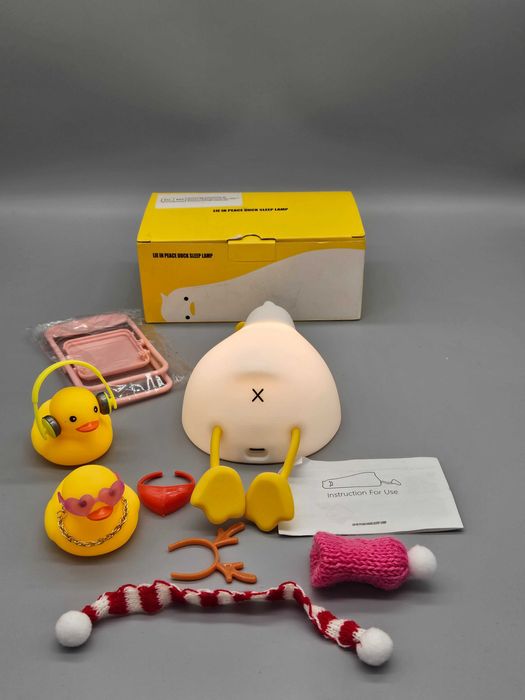 LED пате „Lie in Peace“ – забавна нощна лампа с аксесоари