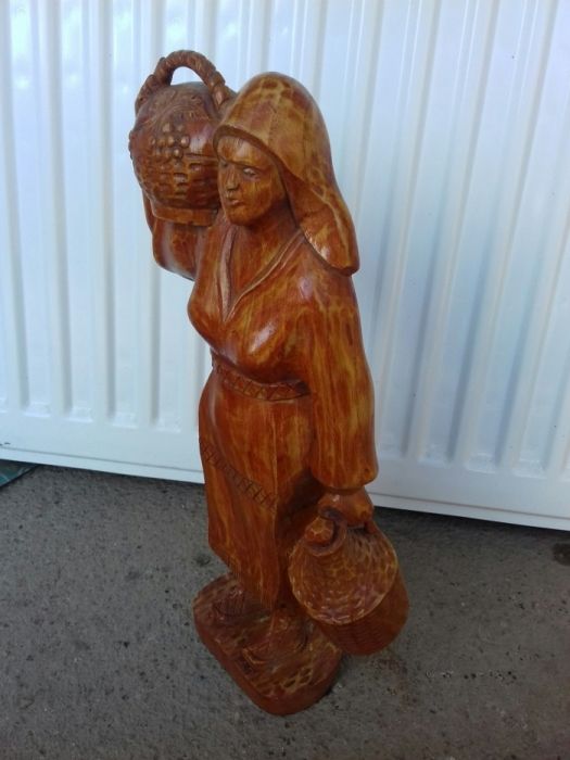 Statuie statueta lemn tarancuta