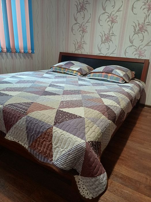 Продам спальный гарнитур