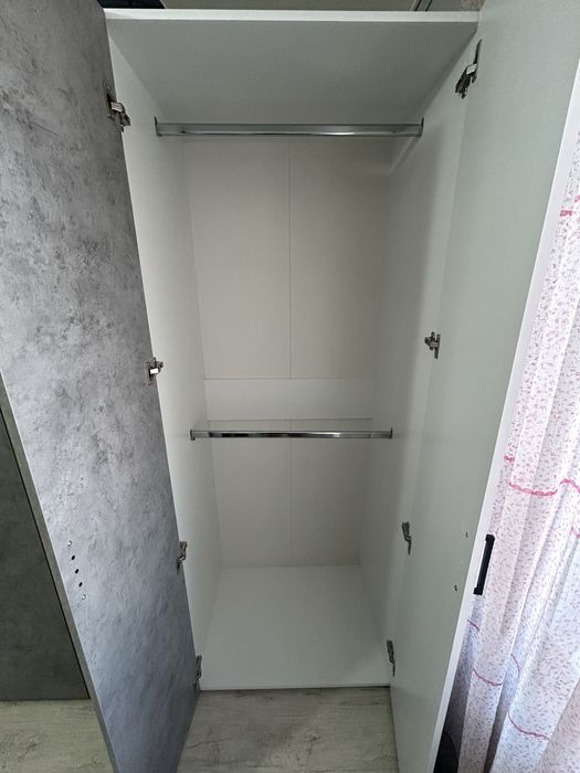 Новый распашной шкаф