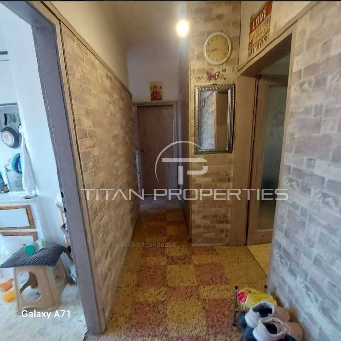Продава се Тристаен апартамент в Пловдив, Изгрев - 80 кв.м за 606 €/кв.м - Снимка #5
