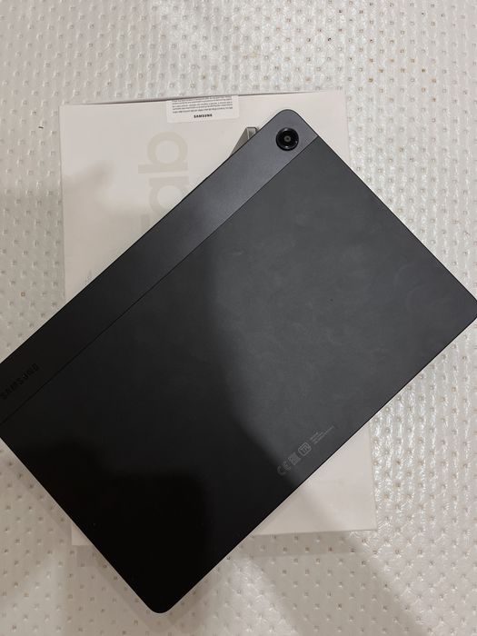 Срочно продам планшет samsung tab a9+