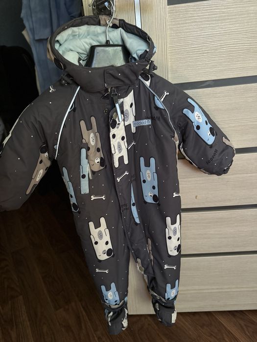 Продам зимний комбинезон Крокид