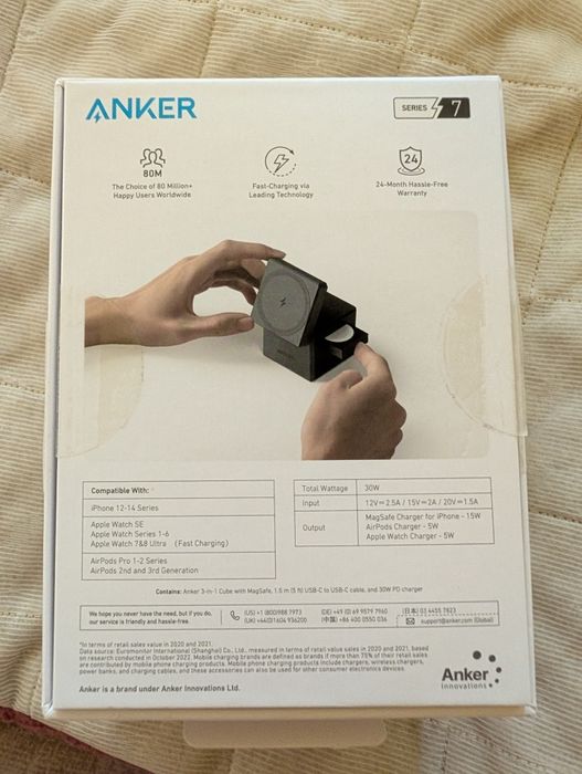 Vând încărcător Anker 3 in 1 Cube Magsafe