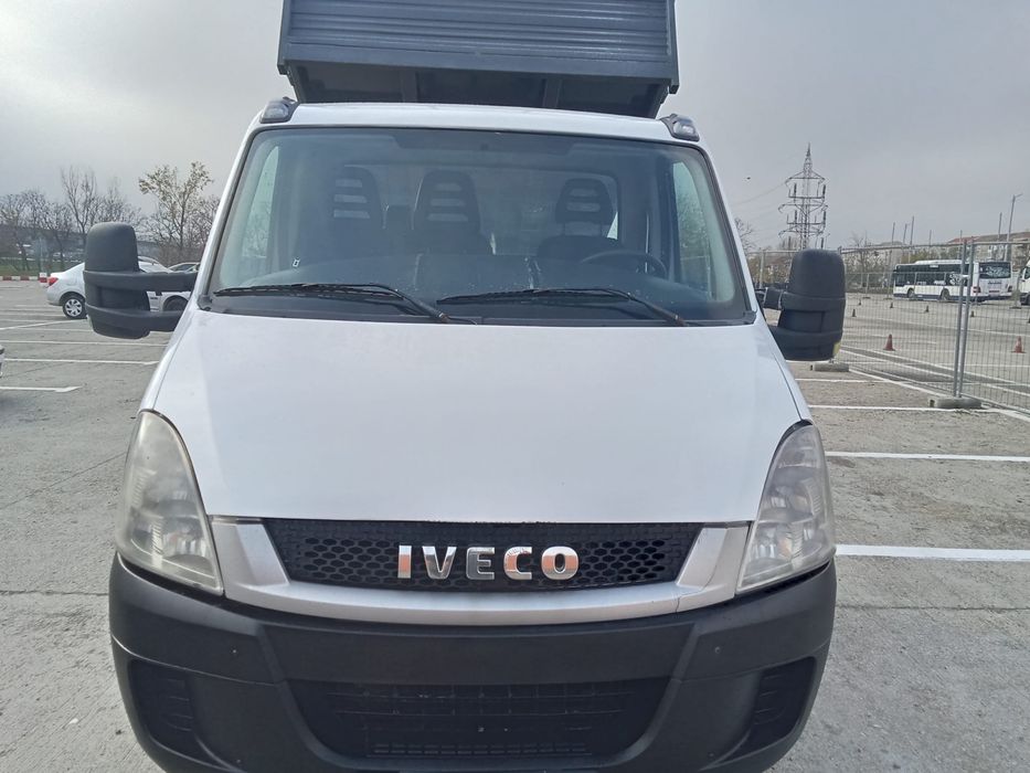 Vand Iveco basculabil pe 3 parti