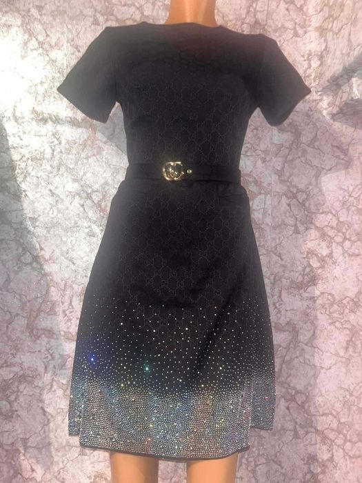 Дамски рокли хйт модел