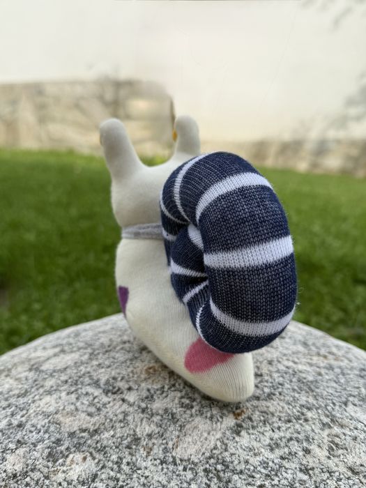 Ръчно изработена плюшена играчка