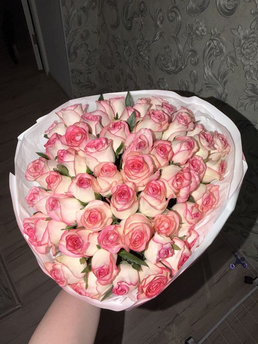красивые розы, 51 штук,