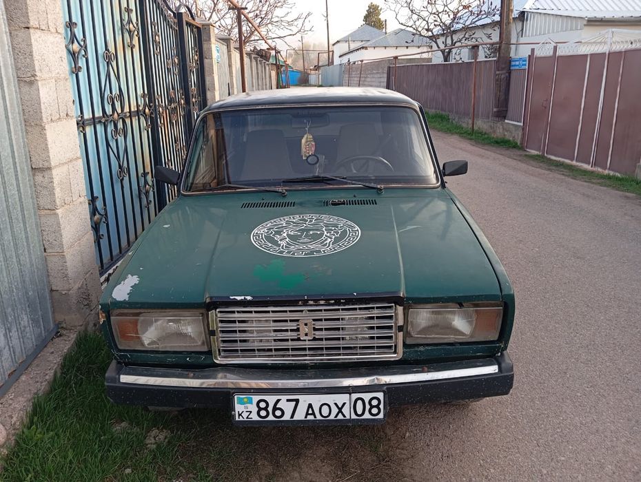 Продаю ваз 2107.