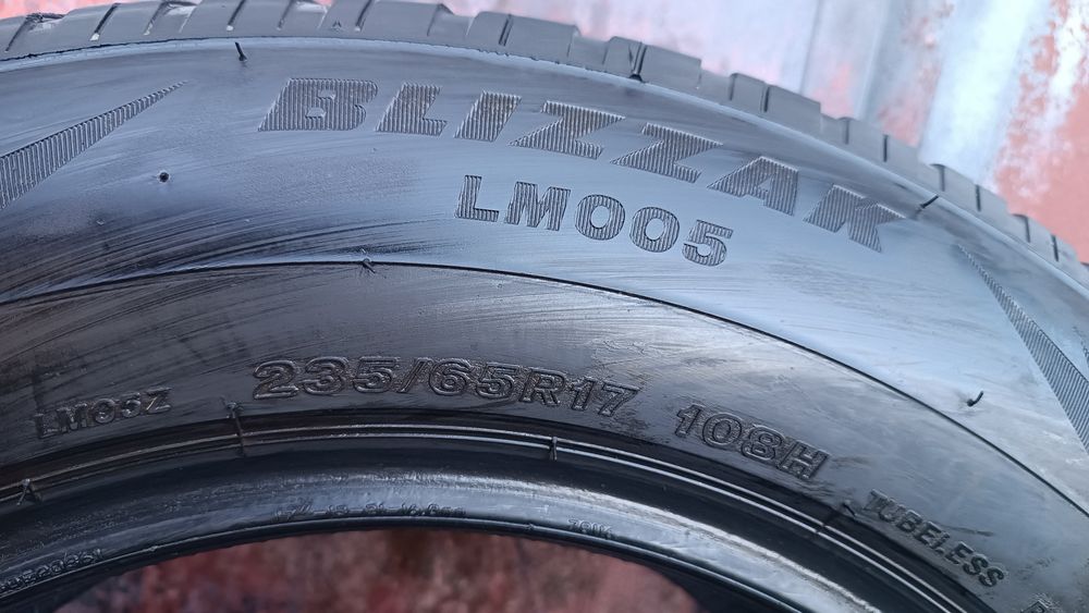 235/65/17 Bridgestone Дот 2422