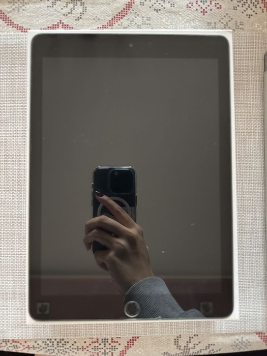 Ipad (6th generation Wi-Fi) 32 GB