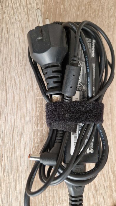 incarcator laptop Lenovo