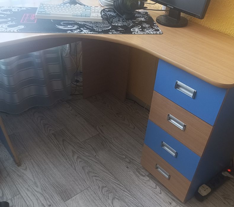 Продам Шкаф для школьных принадлежностей