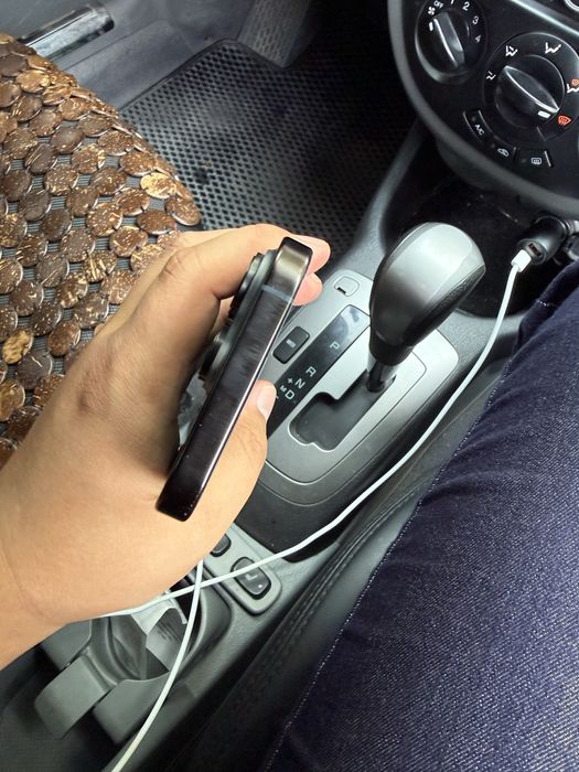 apple iphone 16 pro