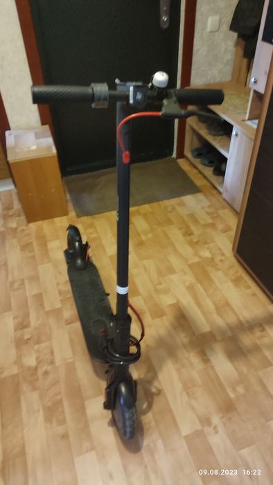 Продам электросамокат Digma