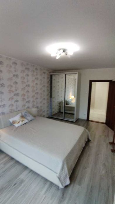 Двустаен имот в кв.Зона Б-5