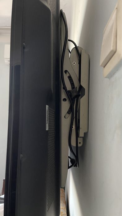 Телевизор LG полность рабочий