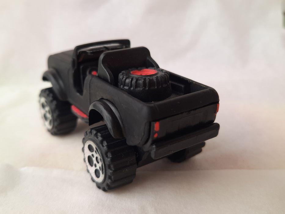 Machetă custom jeep