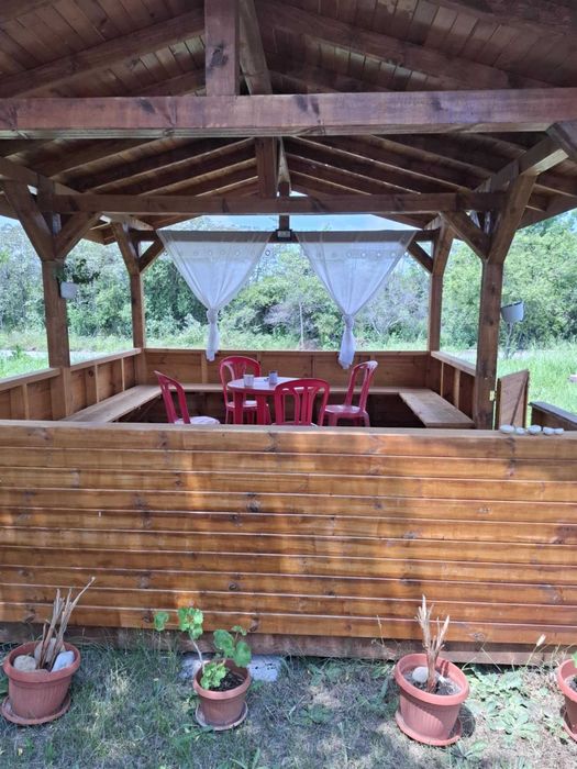 Бунгала на брега на морето