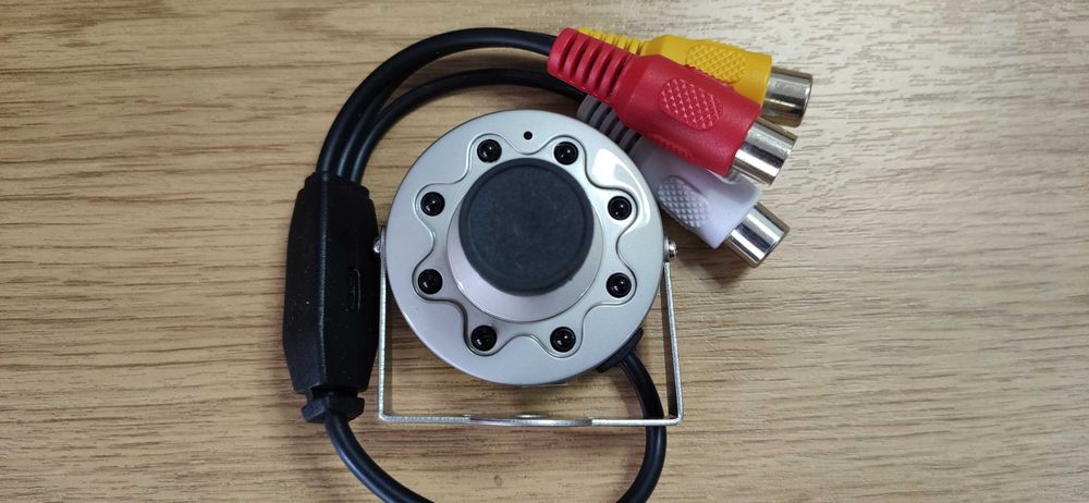 Камера cmos мини (AV-тюльпан)