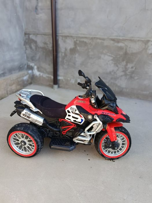 Detskiy Motosikl sotiladi