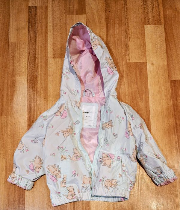 Бебешко яке момиче