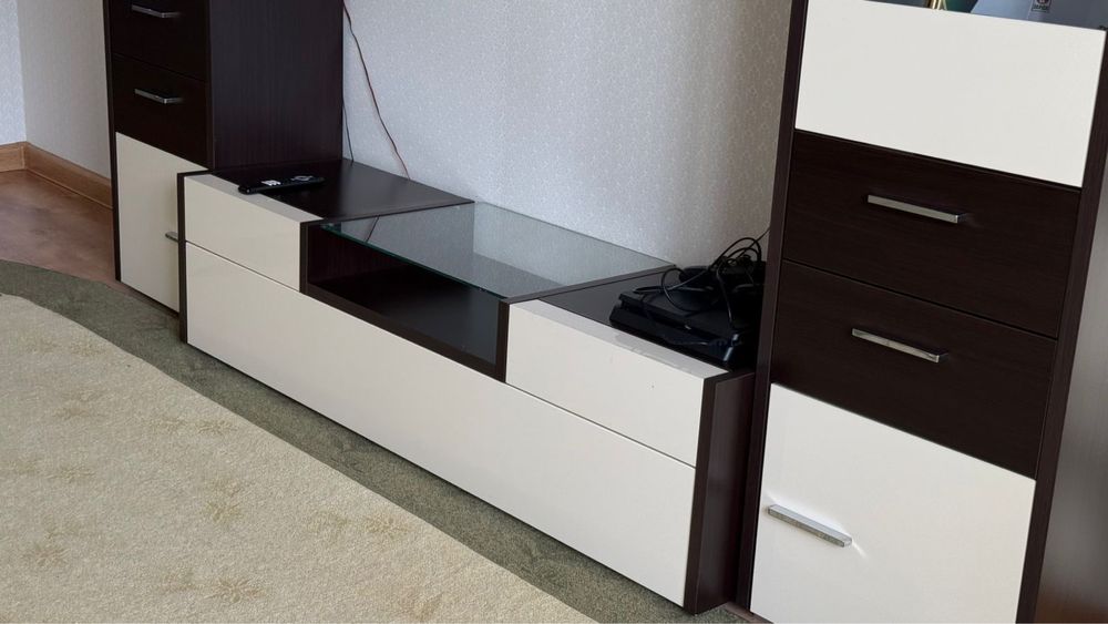 Продам стенку шатуры.