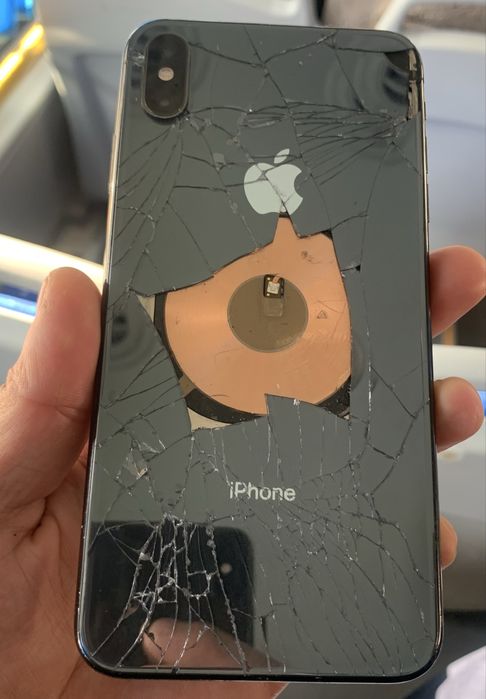 Продам Iphone xs max