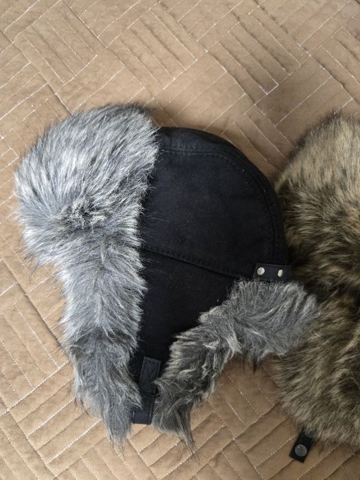 Продам шапки на мальчиков бу