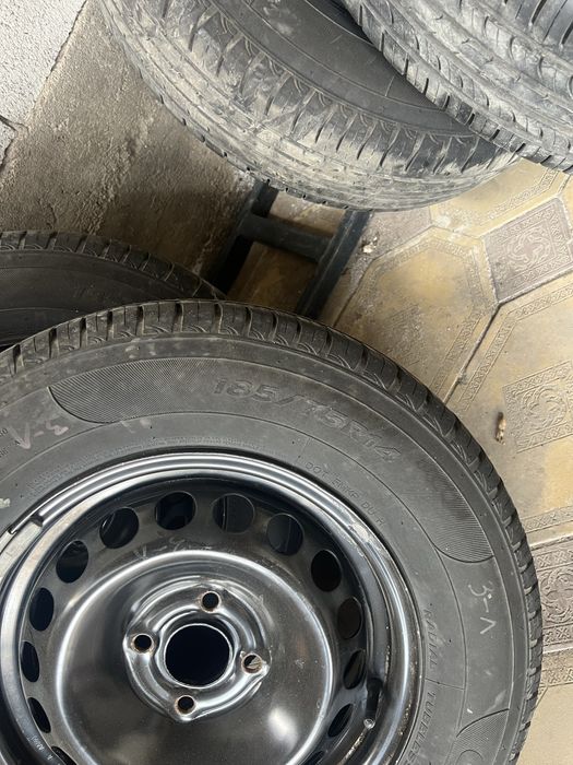 Шины с дисками в хорошем сост