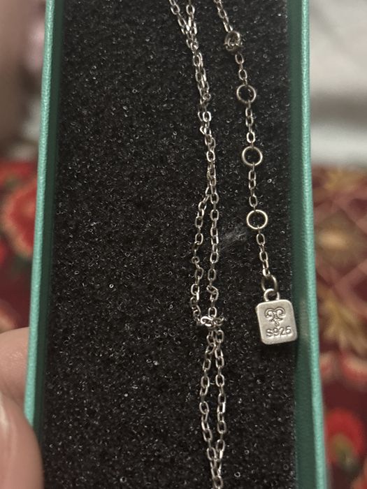 Продам цепочку серебрянную