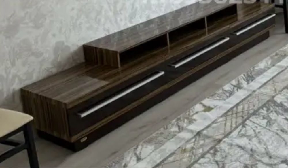 Тумба под телевизор