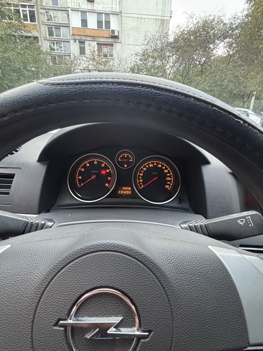 OPEL Astra 2010 — imagine 5