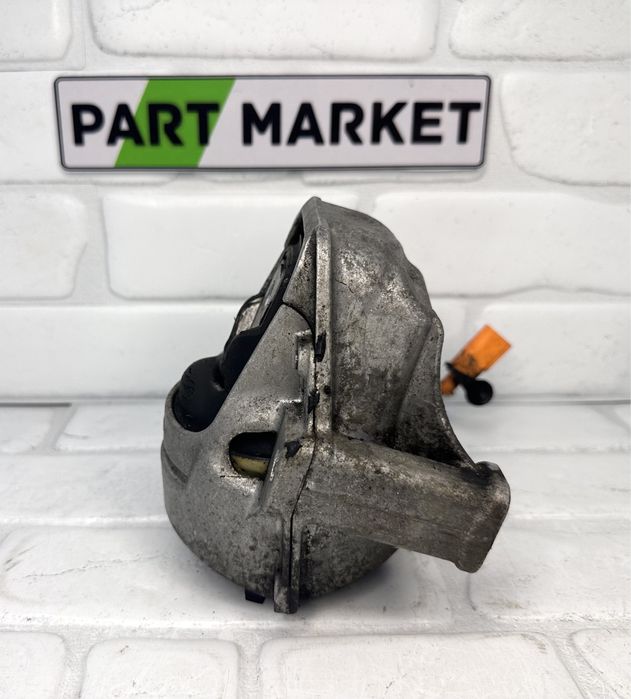 Тампон двигател AUDI Q5 SQ5 8R0199381 8R0199381AQ