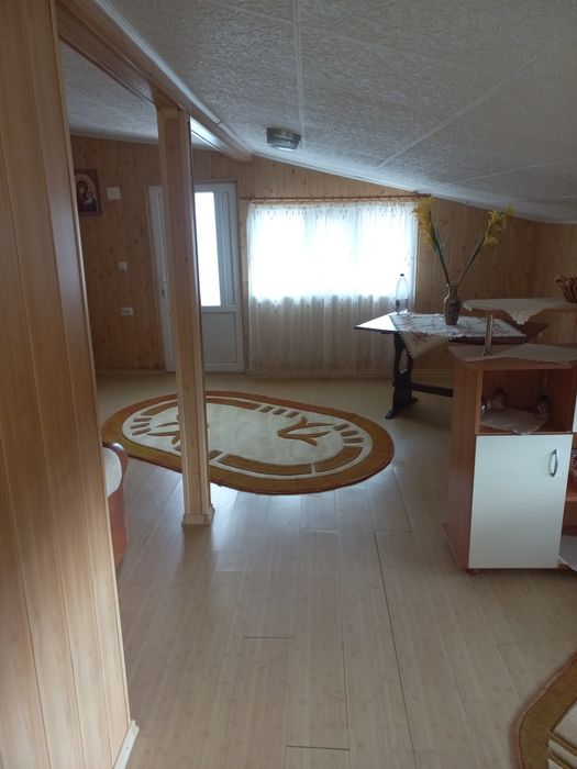 Vand  sau inchiriez casa parter plus mansarda