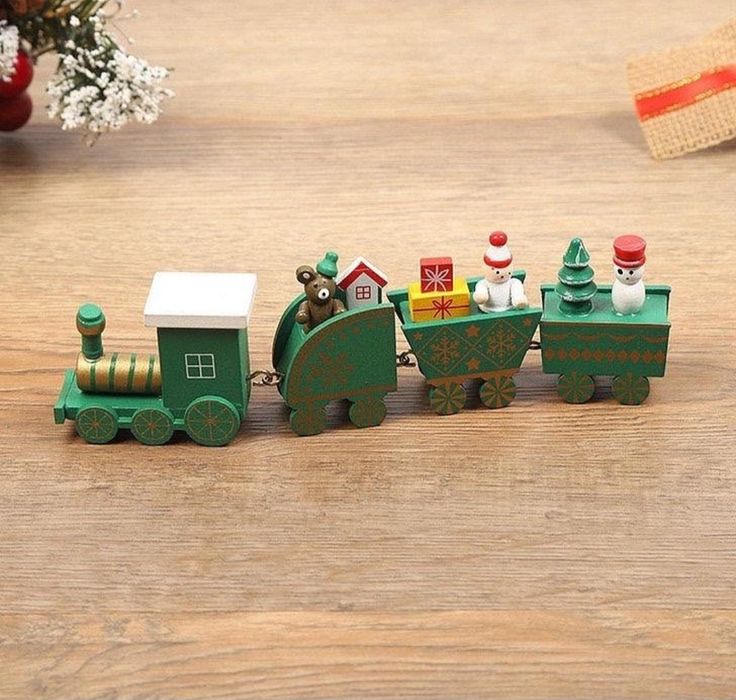 Игрушечный паровозики